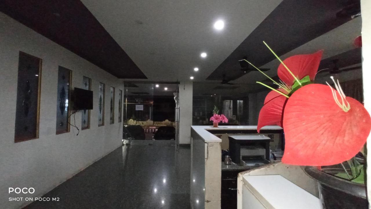 Hotel Jaidharshini Palace 쿰바코남 외부 사진