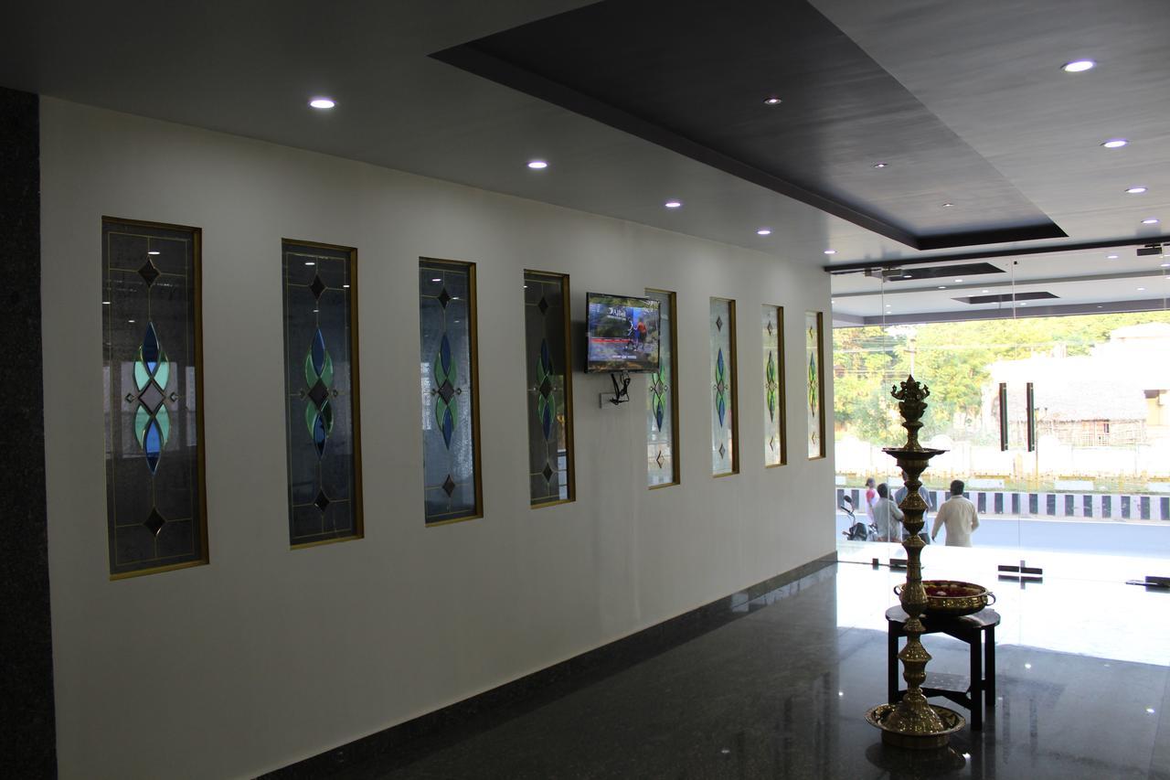 Hotel Jaidharshini Palace 쿰바코남 외부 사진